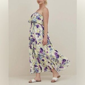 Torrid Maxi Challis Strapless Dress. Boho Floral. 1X Smocked Bodice.